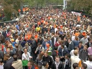 1 bier per persoon op Koninginnedag in Amsterdam